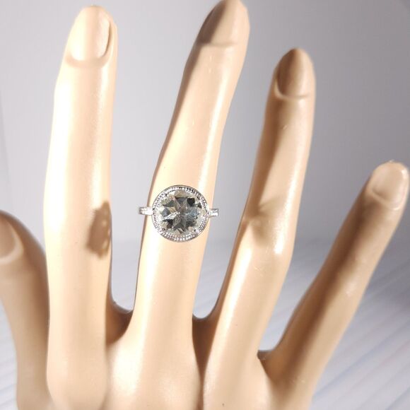 Green Amethyst 2.4 Carats Ring Size 7 - Picture 8 of 10